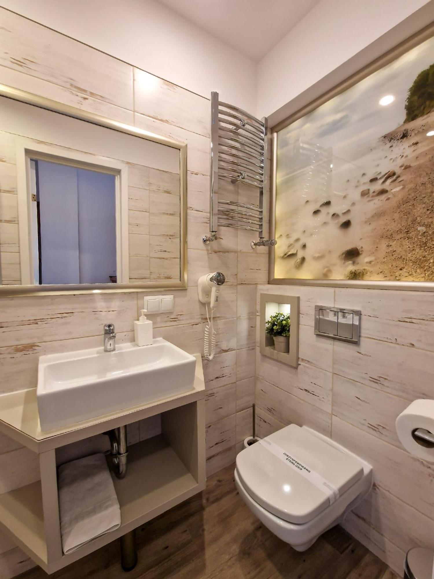 Hotel Ara - Dancing Club Restauracja Ara Jastrzębia Góra Dış mekan fotoğraf