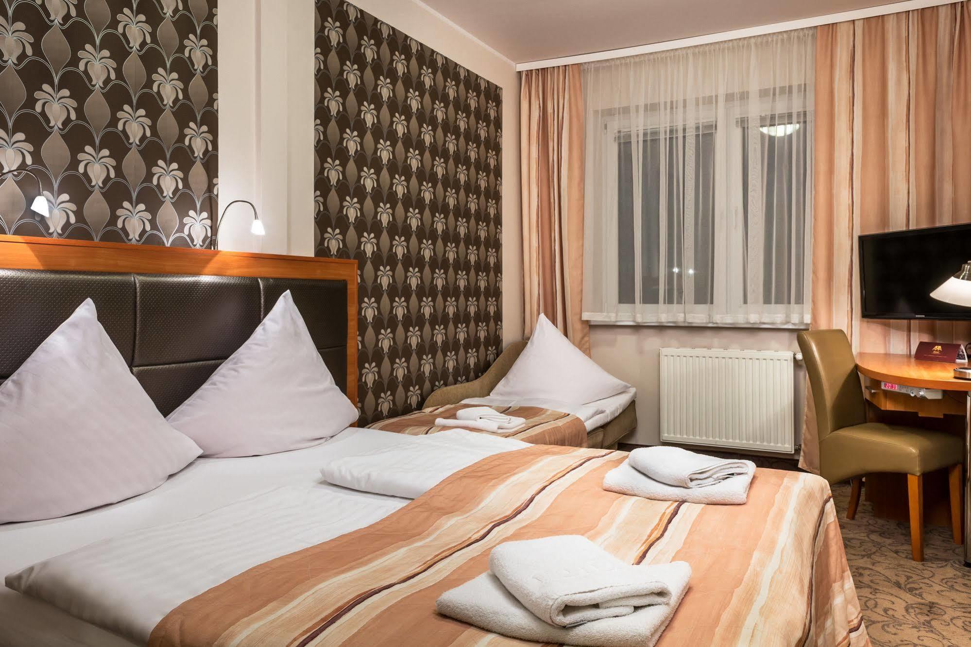Hotel Ara - Dancing Club Restauracja Ara Jastrzębia Góra Dış mekan fotoğraf